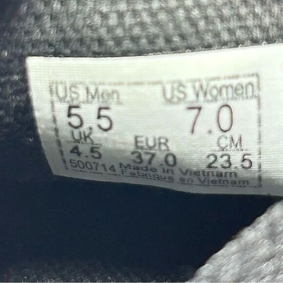 Vans Authentic Refract Rainbow Sunset Stripes Lace Up Sneaker Women’s Size 7 - Picture 9 of 10